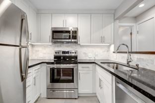 Queen Anne Fiveplex - Photo 1 of 1