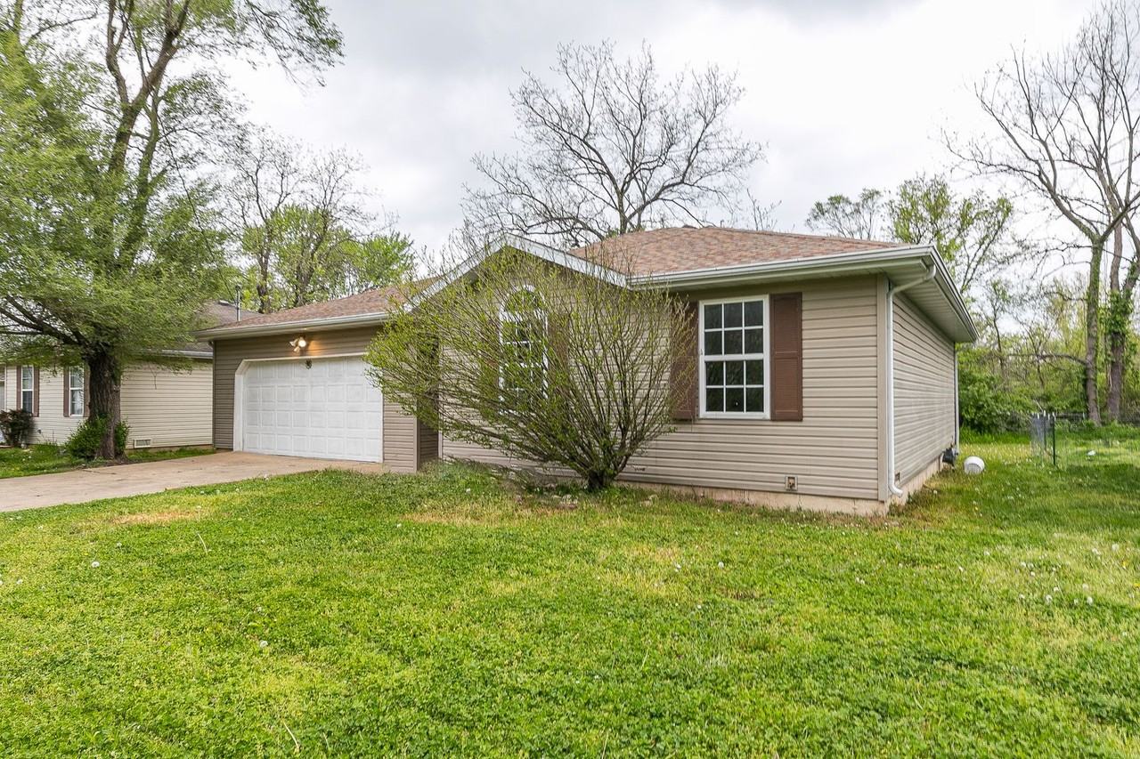 3205 W Lynn St - Photo 2 of 23