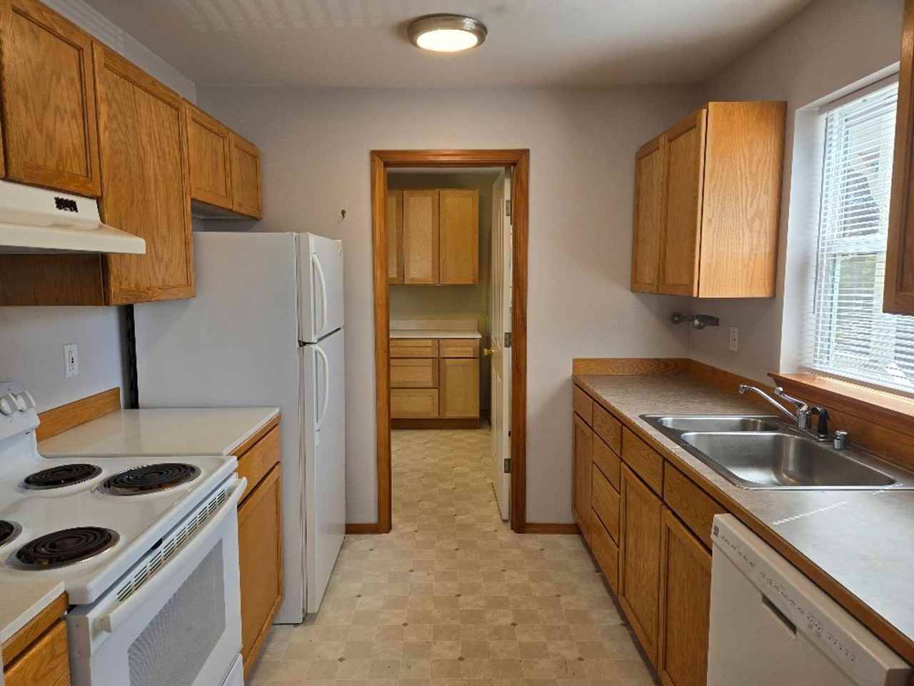 26408 Granny Smith Ln Ne - Photo 7 of 15