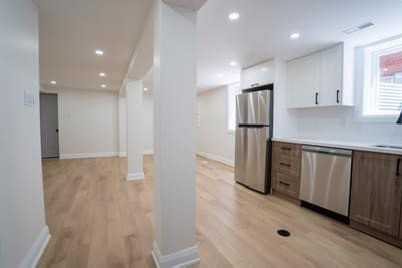 59 Elkwood Crt - Photo 3 of 20