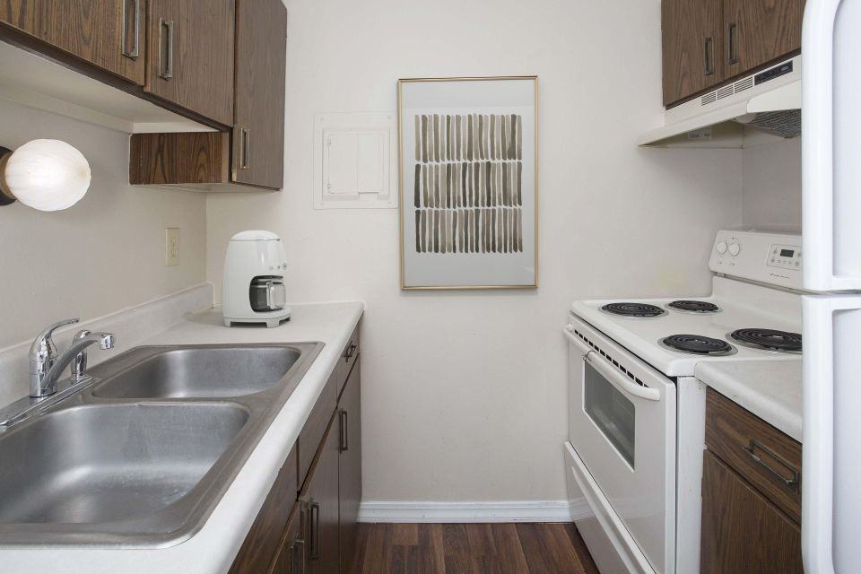 2022 Burnstead Dr #1 - Photo 6 of 10