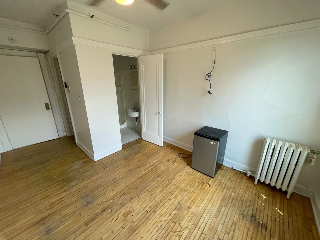 Cascade Apartments - Photo 3 of 6