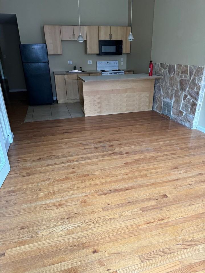 1503 N. 17th - Photo 2 of 20