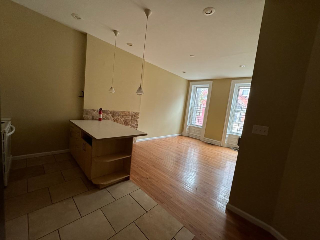 1503 N. 17th - Photo 3 of 20