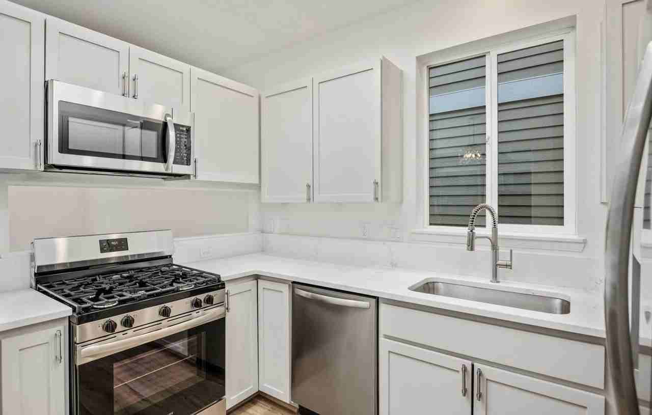 20778 Sw Skiver St - Photo 4 of 32