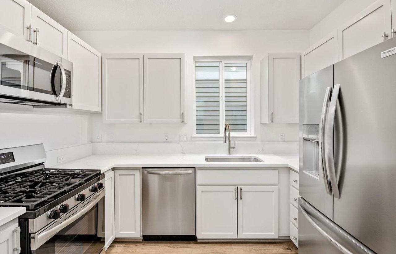 20778 Sw Skiver St - Photo 5 of 32