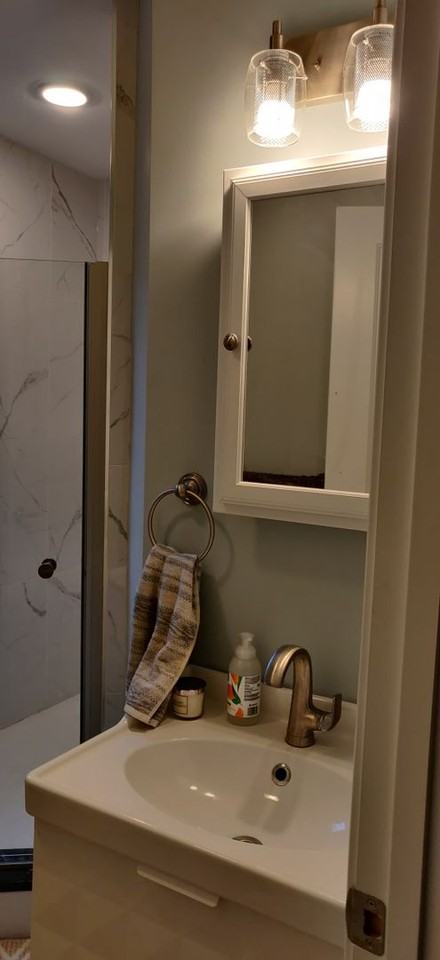 186 Kelton St - Photo 5 of 35