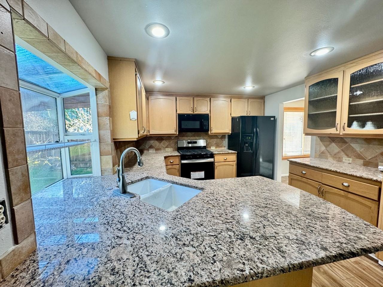 6210 147th Pl Se - Photo 3 of 20