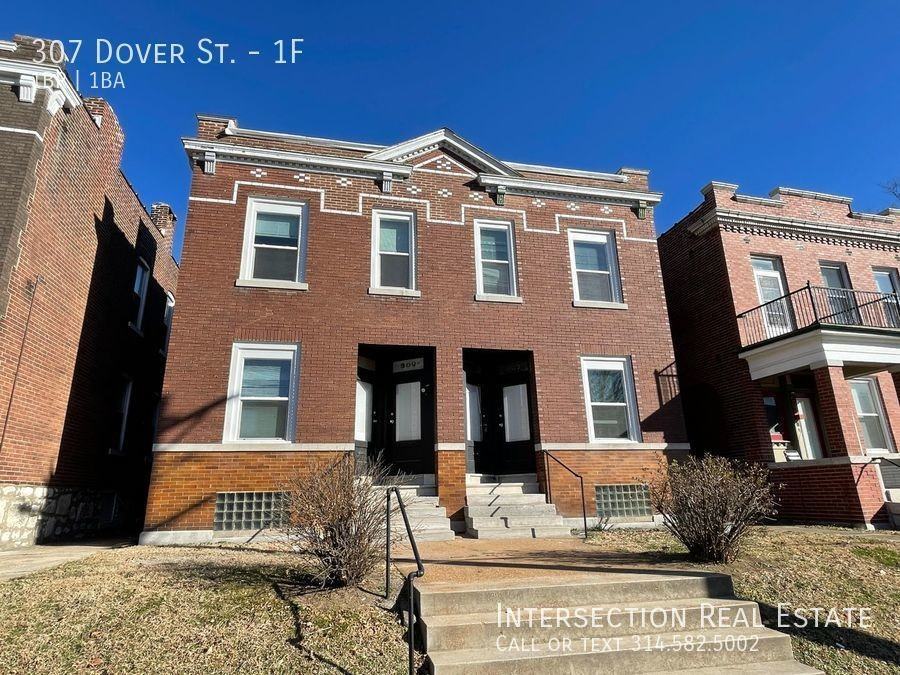 307 Dover St #1F - Photo 2 of 8