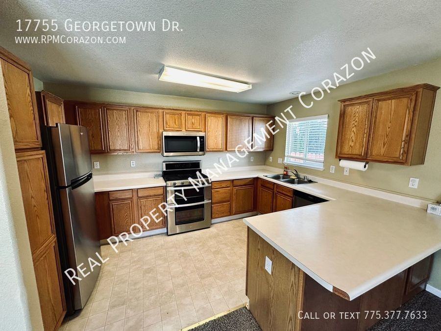 17755 Georgetown Dr - Photo 3 of 20