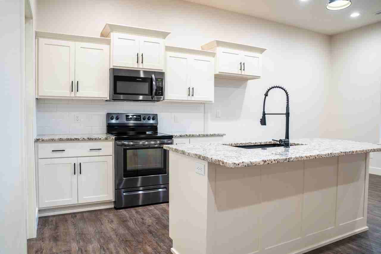 2382 Athens #NA - Photo 2 of 19