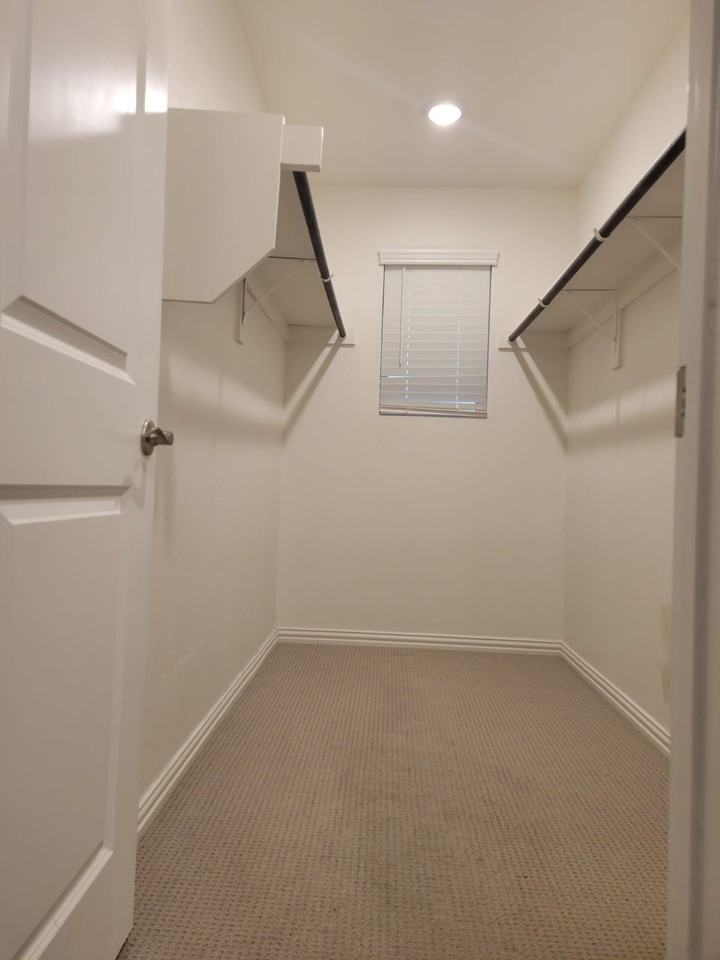 3821 Margo Mews #NA - Photo 7 of 17