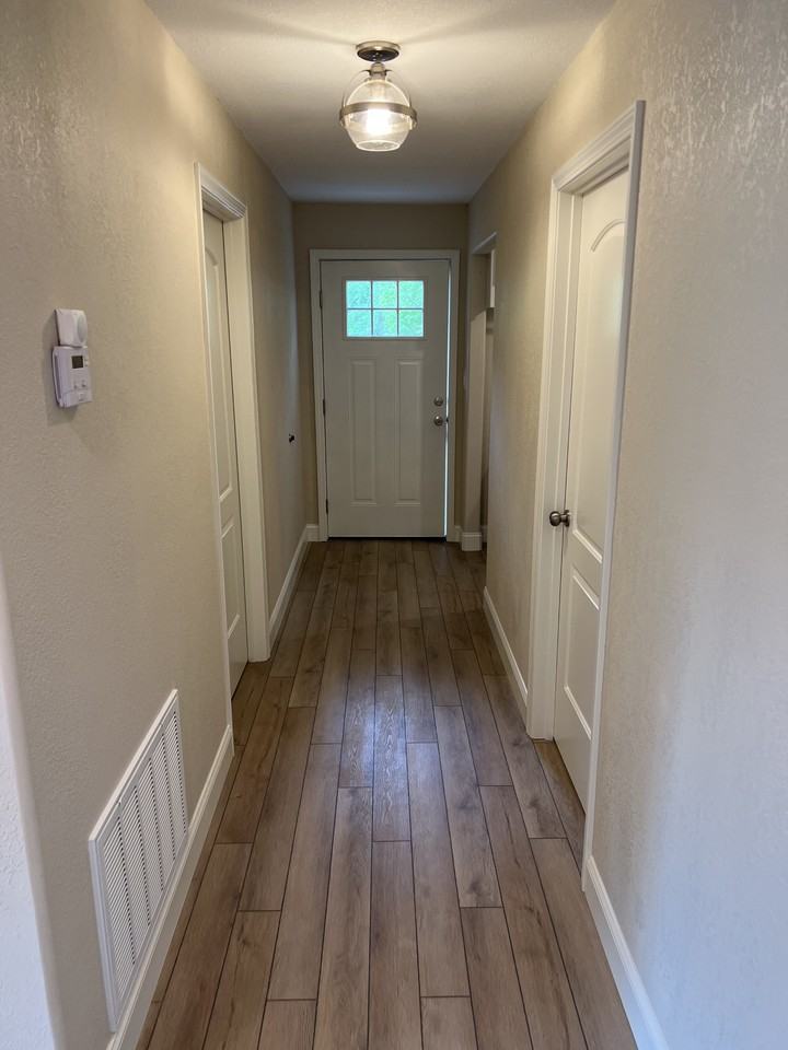 134 Alanna Dr #B - Photo 5 of 12