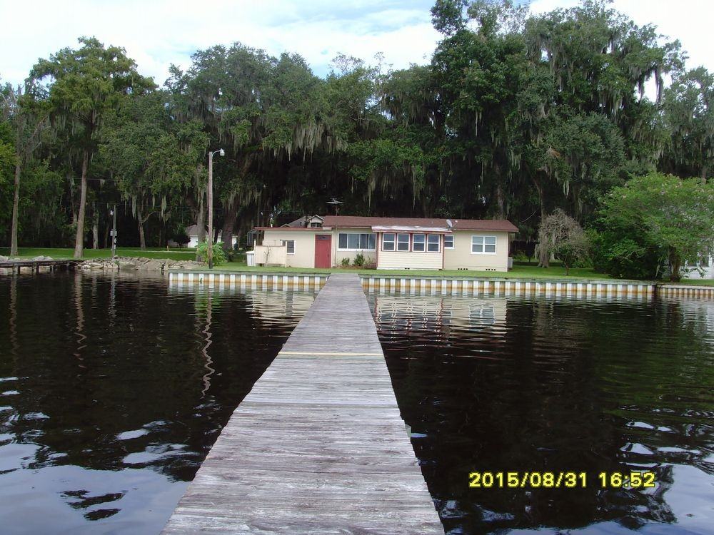 1357 Old Country Ct - Photo 2 of 6