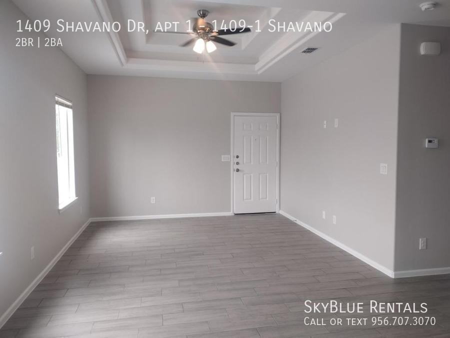 1409 Shavano Dr - Photo 3 of 17