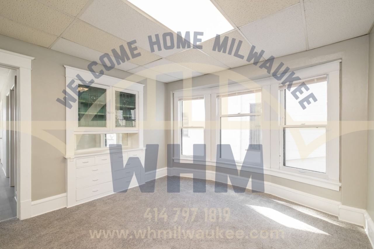 2664 N Booth St - Photo 2 of 22