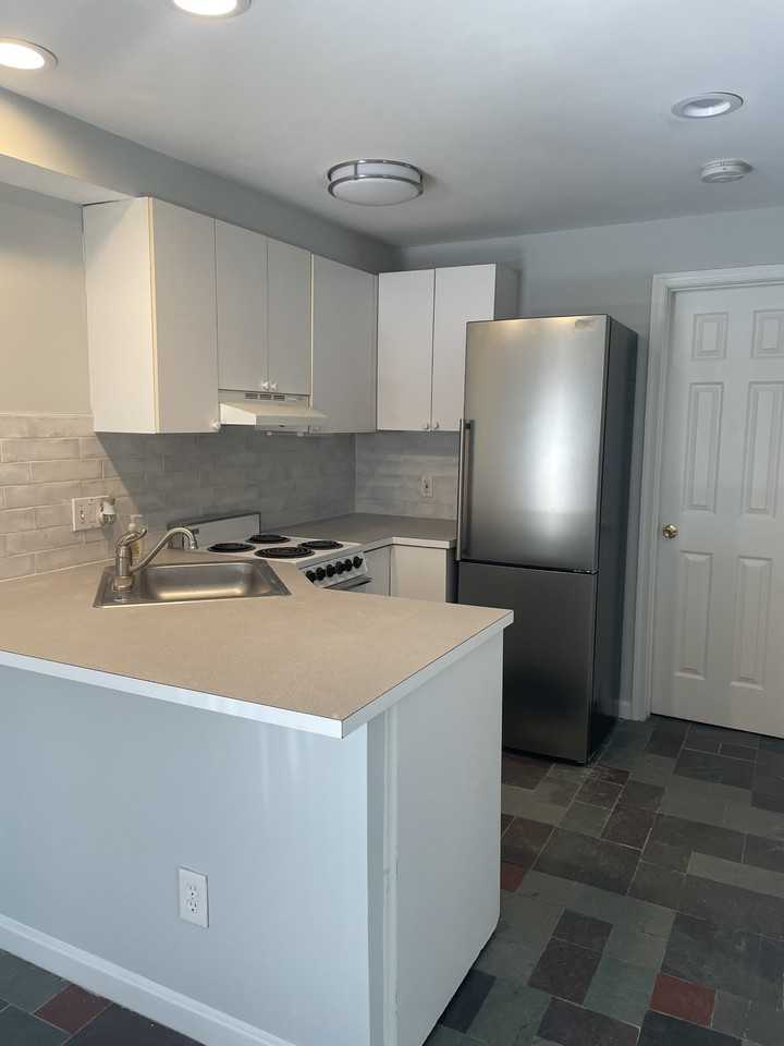 1717 17th St Nw #1 - Photo 5 of 16