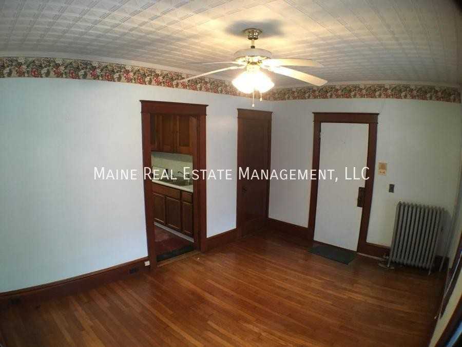 148 Essex St #1