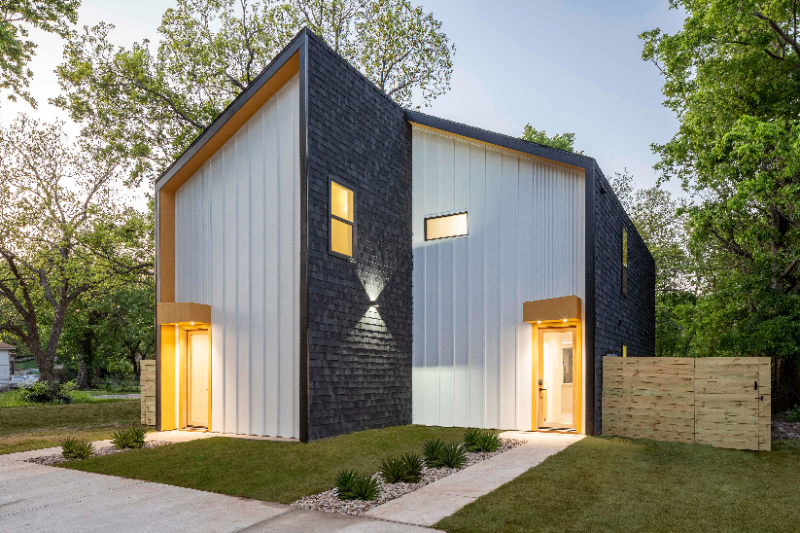 605 E 7th St #2 - Photo 3 of 23