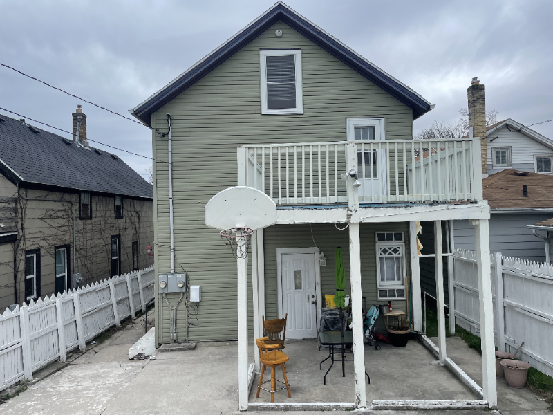 1112 Erie Ave #1110 - Photo 2 of 8
