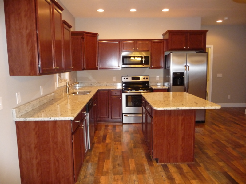 214 Dylan Cir - Photo 2 of 8