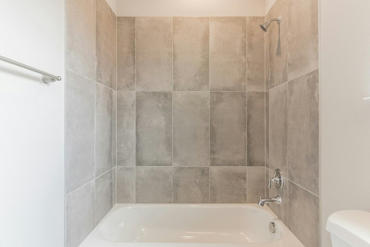 125 Peruna Drive - Photo 4 of 31