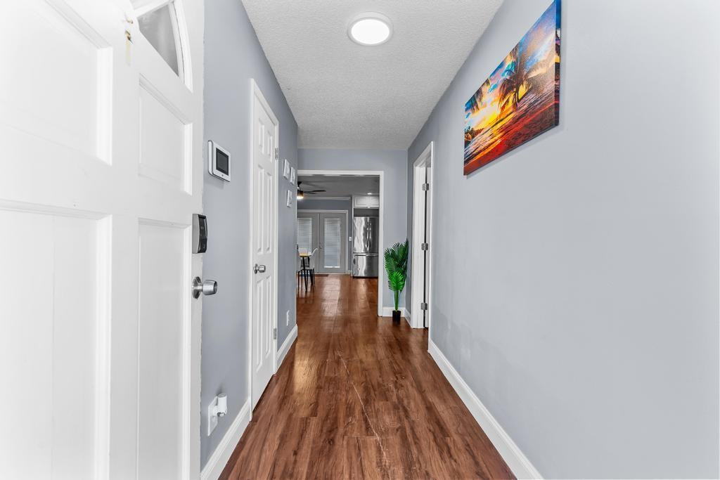 Aquarius Concourse - Photo 3 of 12