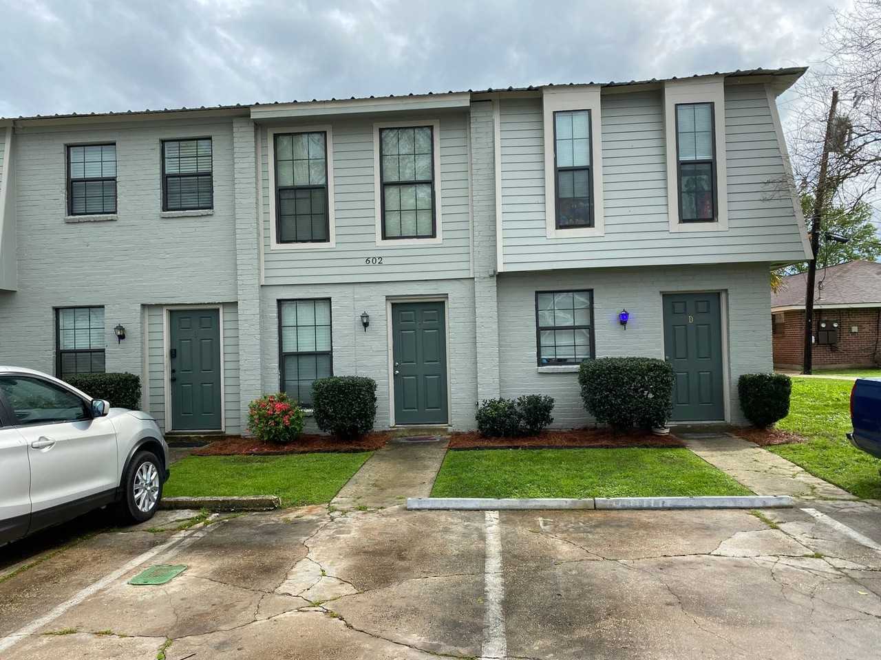 602 Bradford Place - Photo 2 of 11