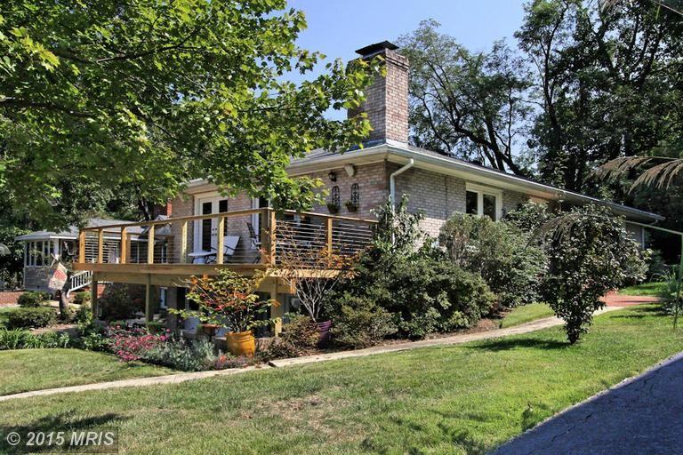 6251 Lakeview Dr - Photo 3 of 29