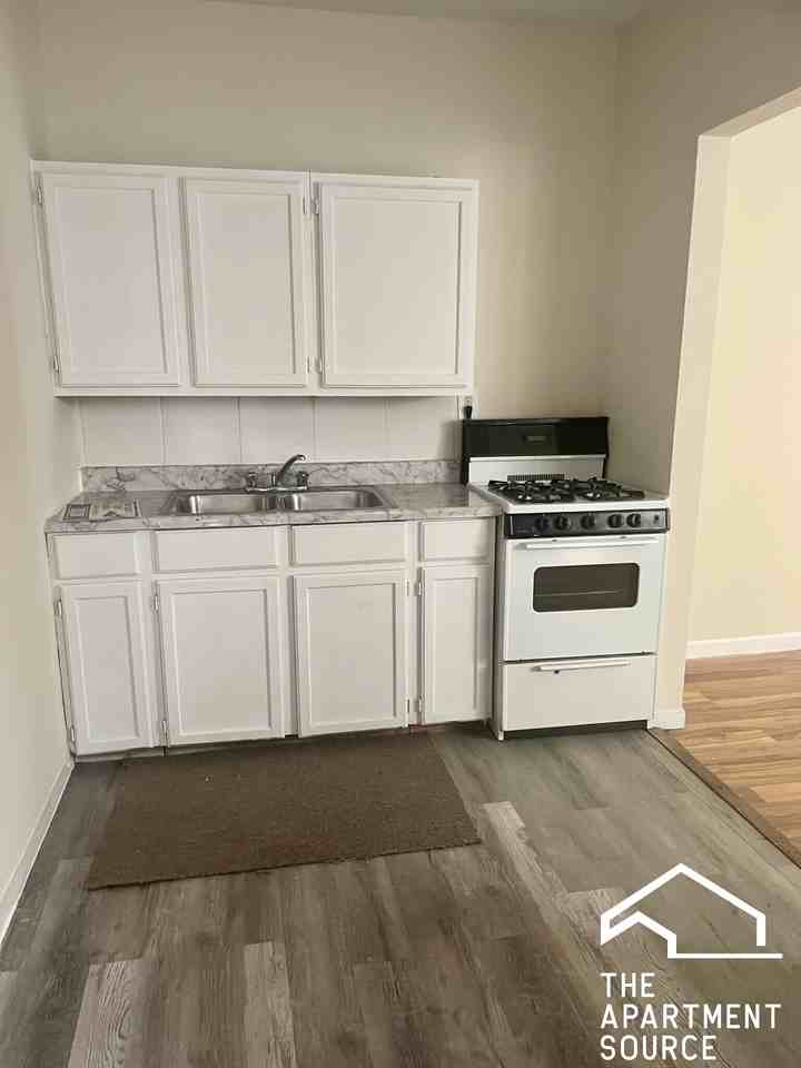 2247 Gunderson Ave #1 - Photo 3 of 14