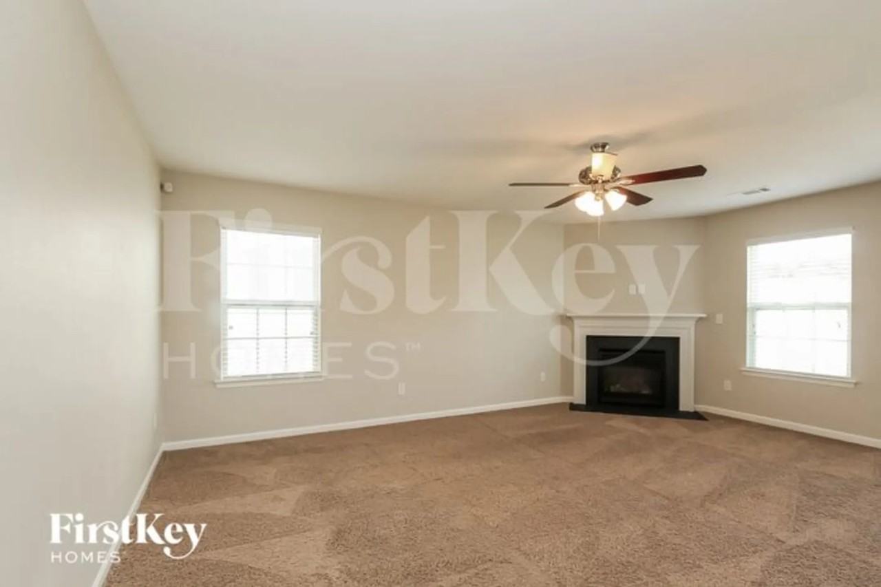 2632 Cider Ridge Rd - Photo 2 of 15