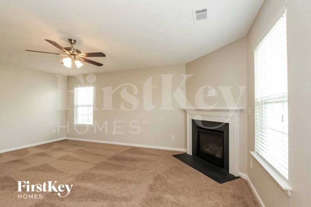 2632 Cider Ridge Rd - Photo 3 of 15