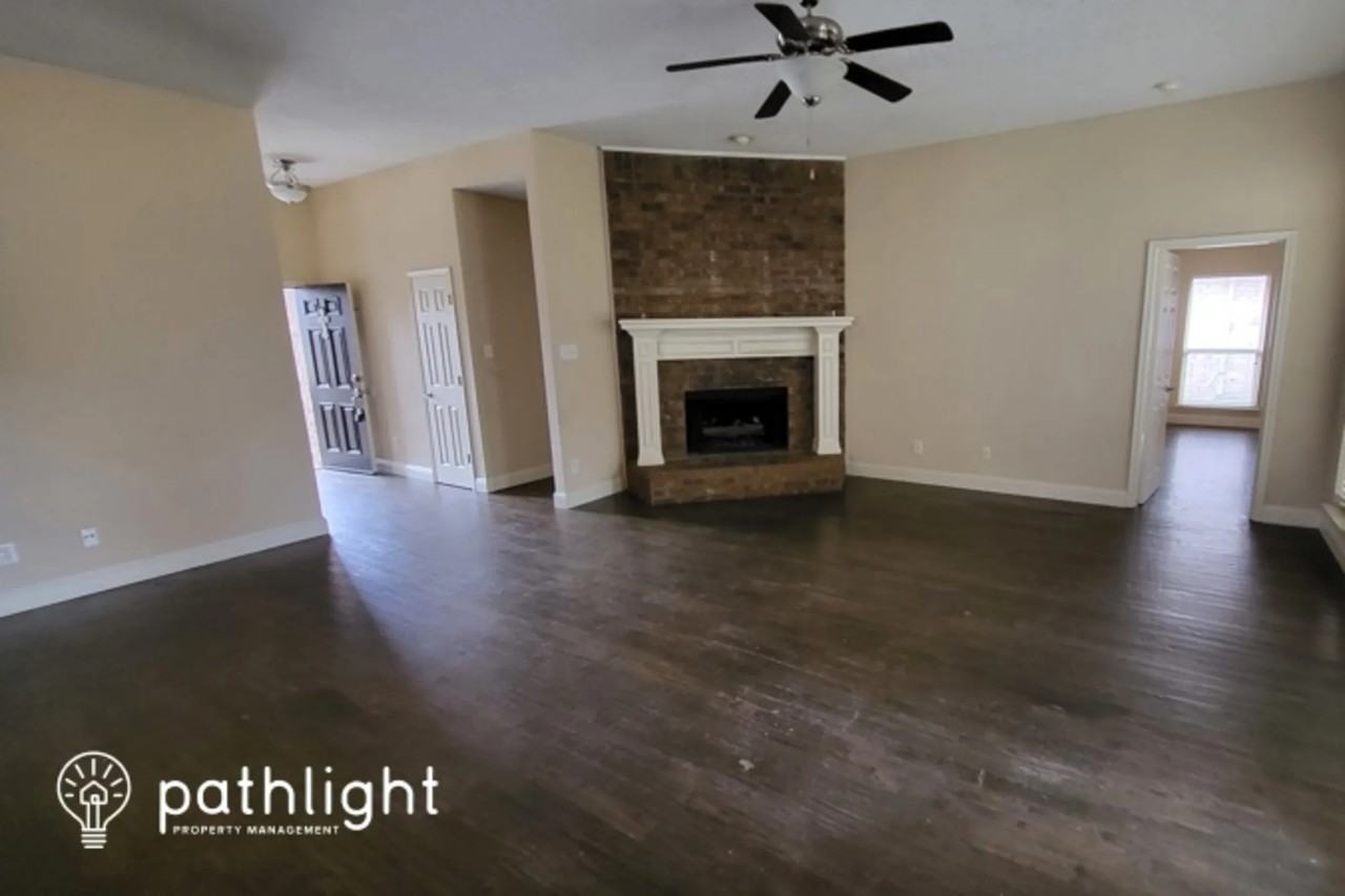 4917 Basil Dr - Photo 2 of 14