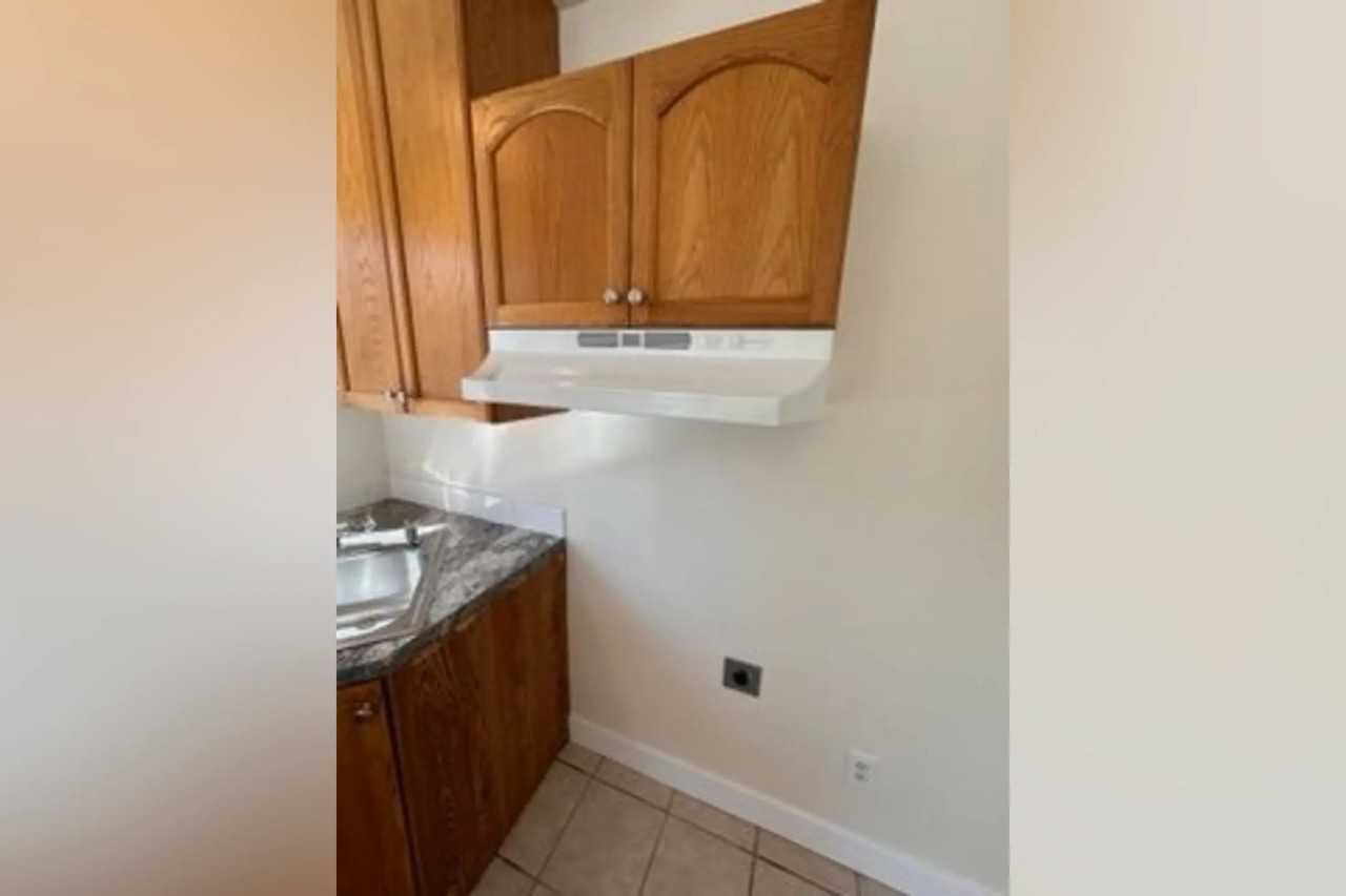 606 S Boise Ave - Photo 3 of 19