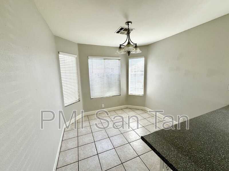 2530 E Jasper Dr - Photo 3 of 22