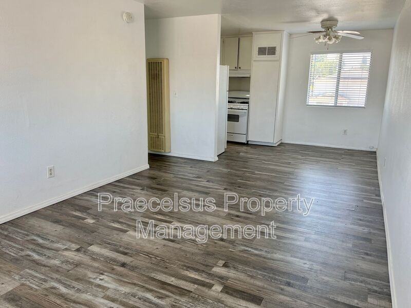324 Zenith St #2 - Photo 2 of 9