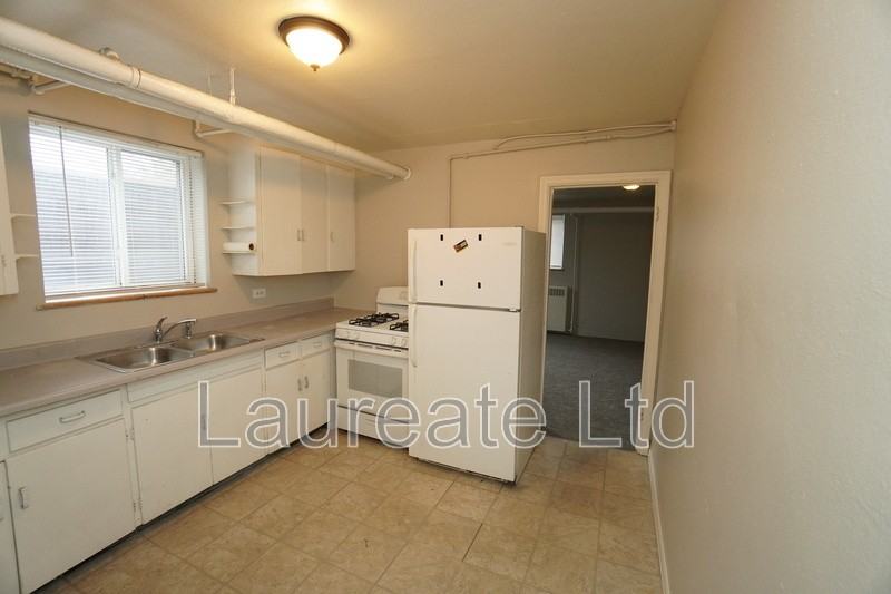 501 Colorado Blvd #6 - Photo 6 of 10