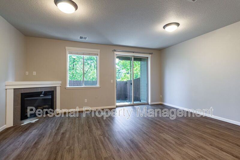11231 Ne 14th Ct - Photo 3 of 21
