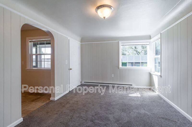 1337 Z St #1 - Photo 4 of 25