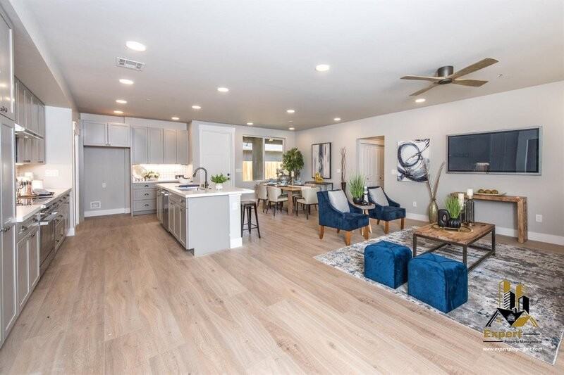 2141 University Ave - Photo 2 of 16