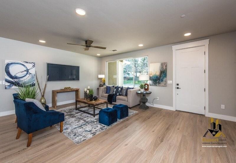 2141 University Ave - Photo 3 of 16