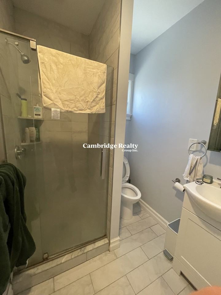 6 Durham St #3 - Photo 7 of 11