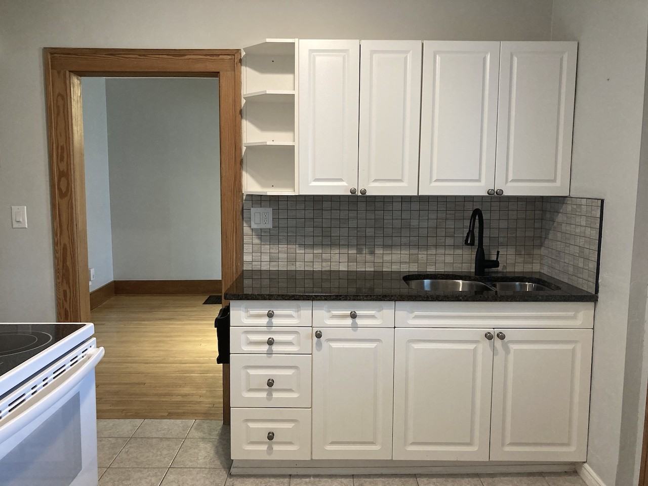 1252 Lincoln Rd - Photo 7 of 31