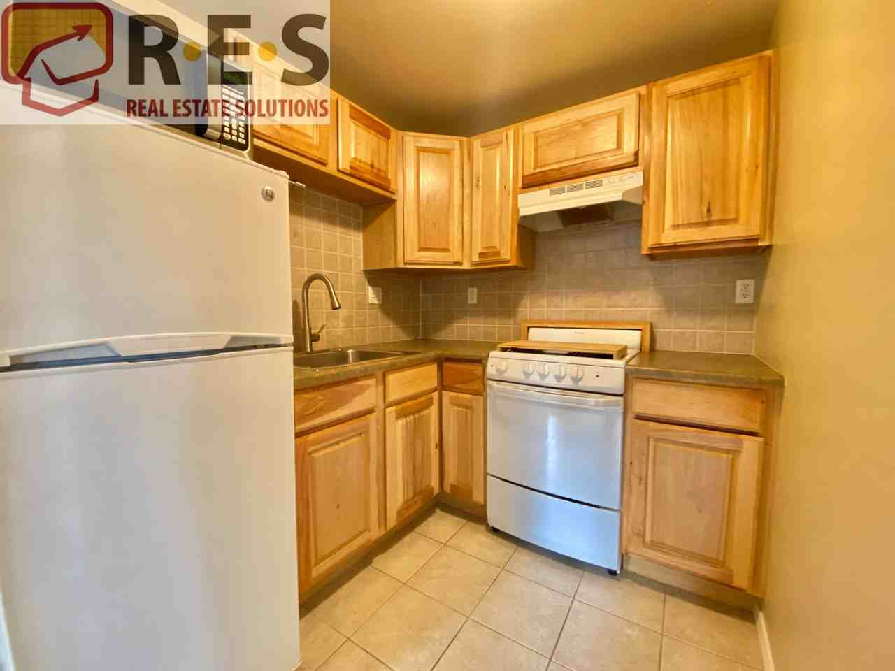 101 1/2 Terrace Dr - Photo 3 of 17