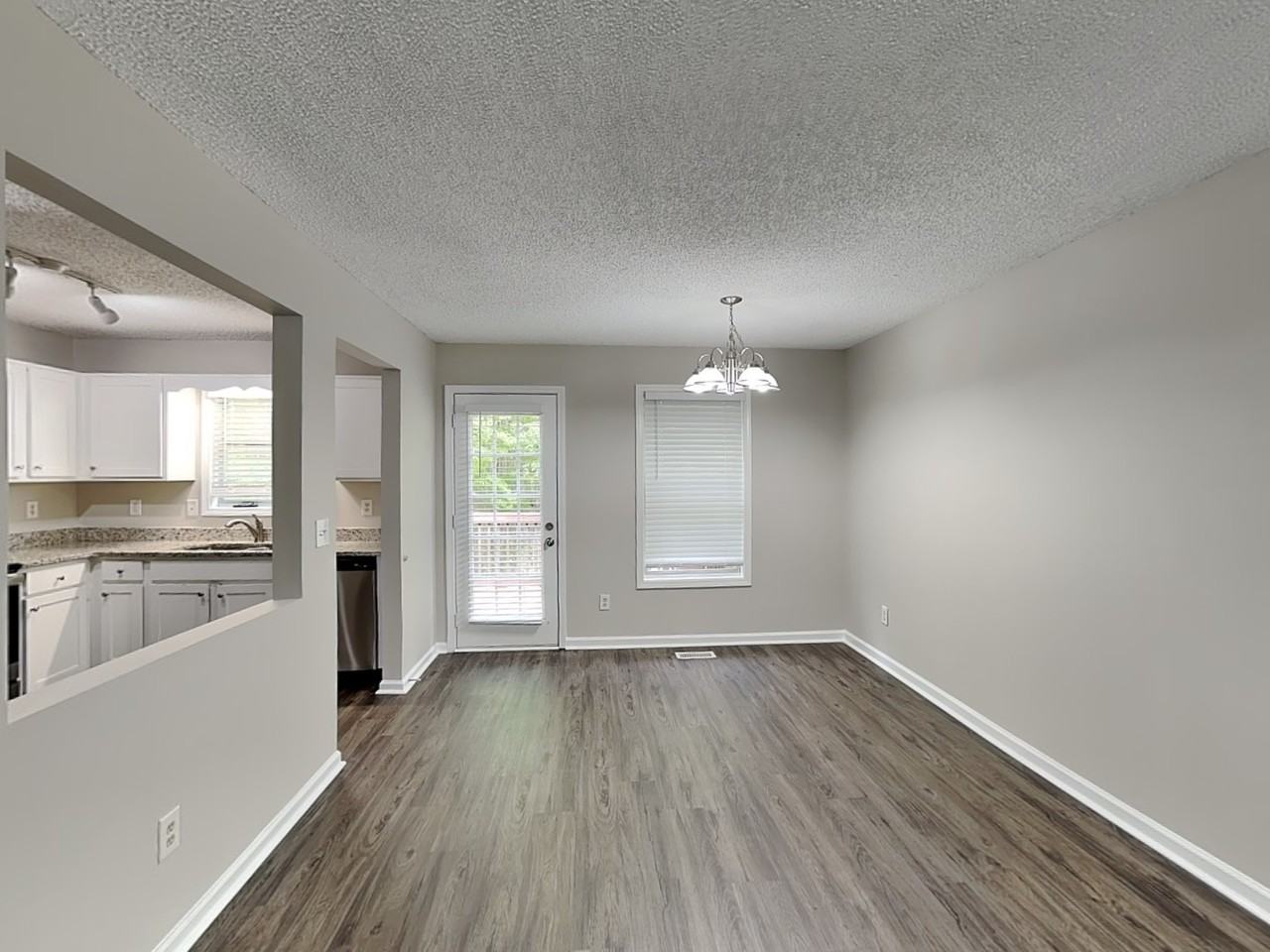 424 Ivy Crest Drive - Photo 5 of 19