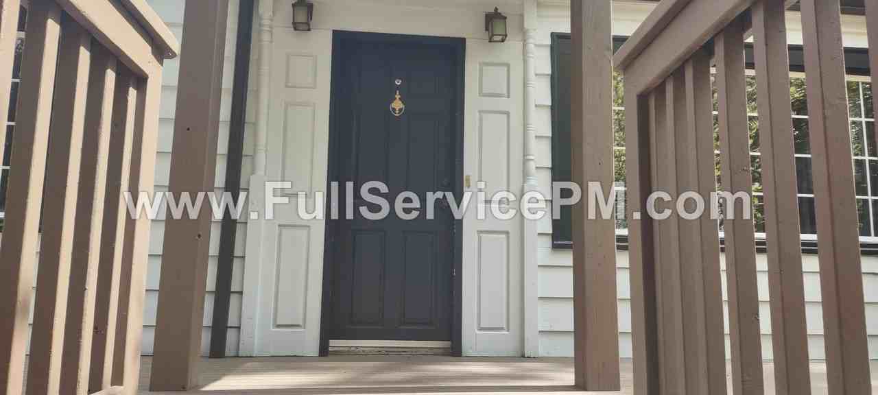 2224 High Ave Ne - Photo 3 of 49