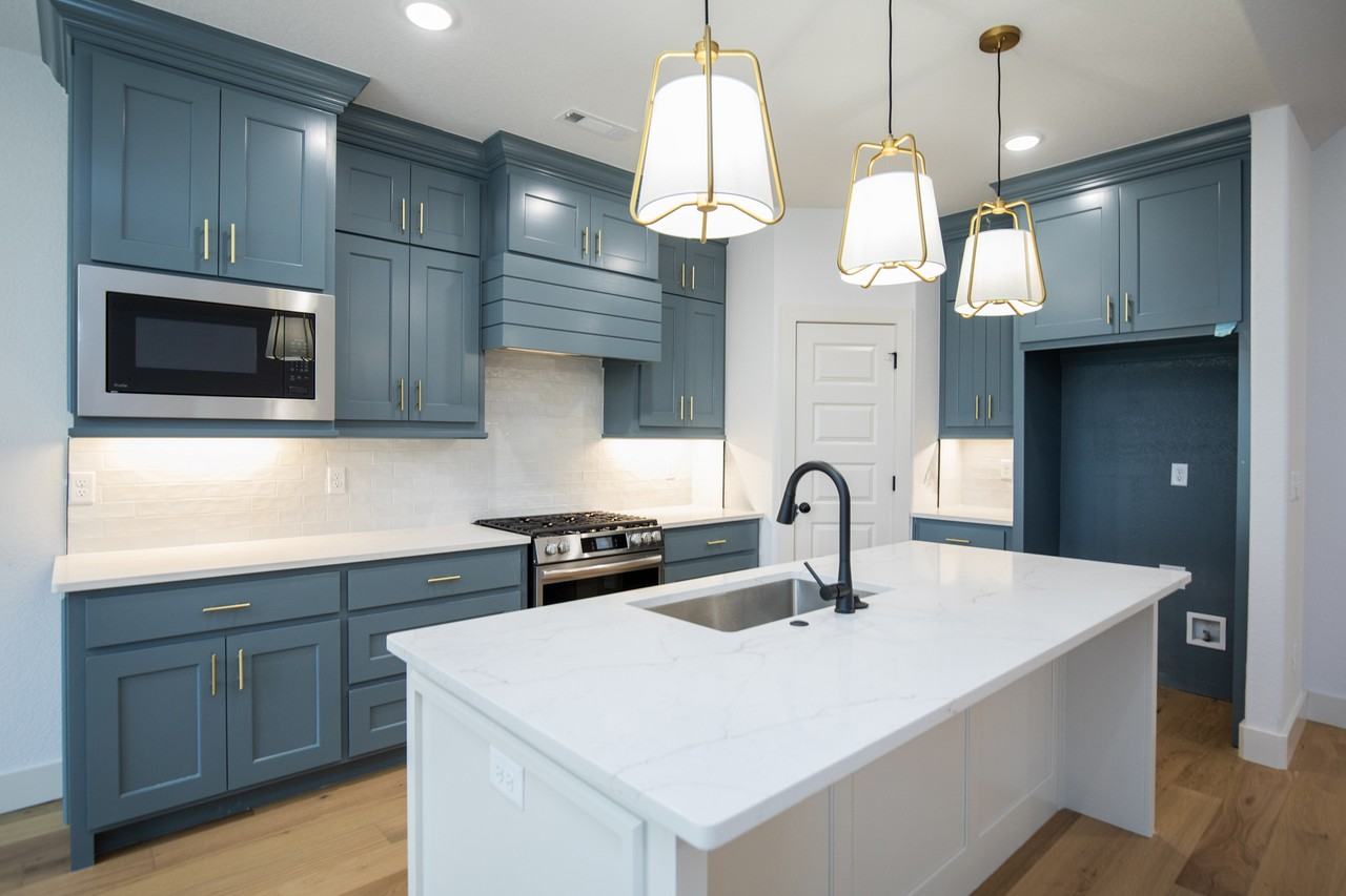 2031 Larry Lane - Photo 3 of 16