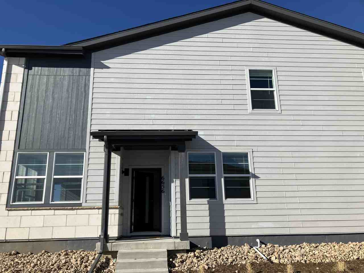 6656 N Argonne St - Photo 2 of 20