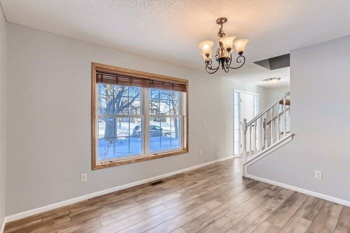 10315 31st Pl Ne - Photo 2 of 18