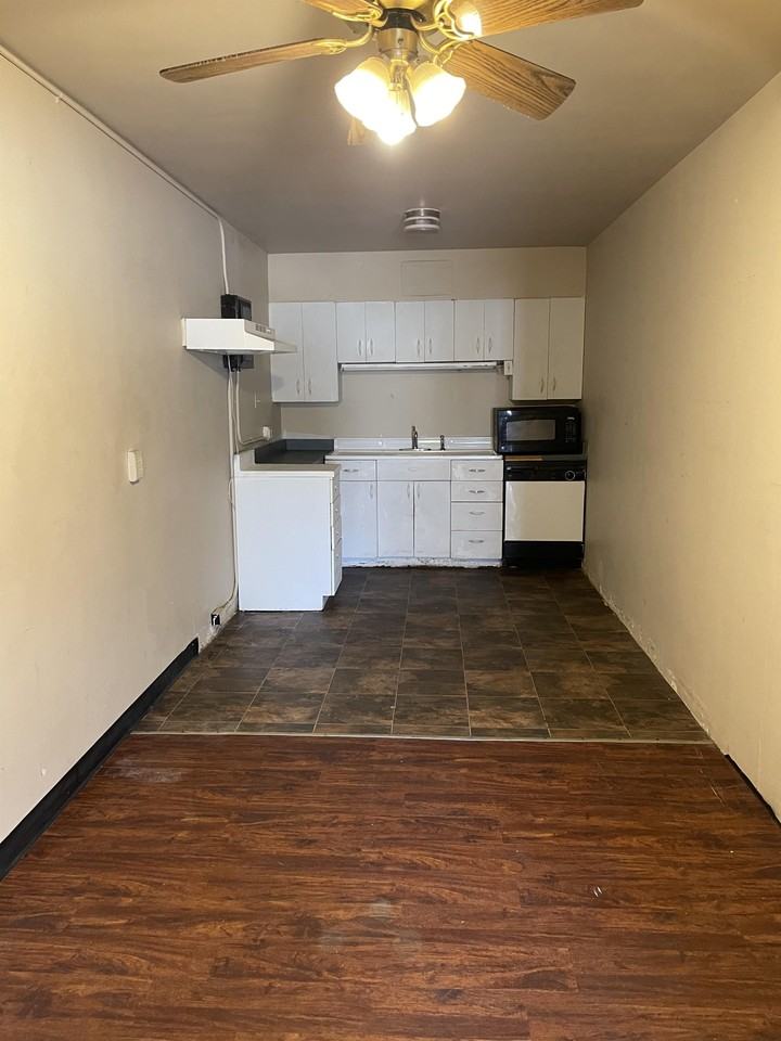 311 Carson Street - Photo 2 of 5